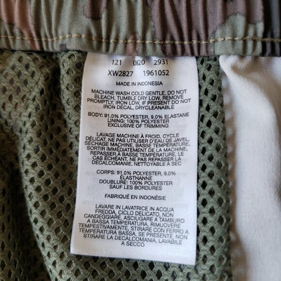 NWT - Columbia Plus Size Bogata Bay Cypress Camo Printed Stretch Shorts- Size 1X - Picture 7 of 7